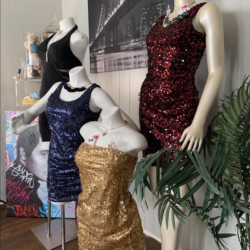 Dresses Sz M woman’s like new